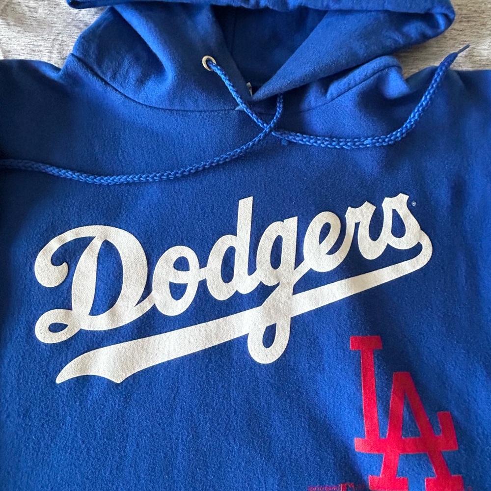 Dodgers sweat shirt